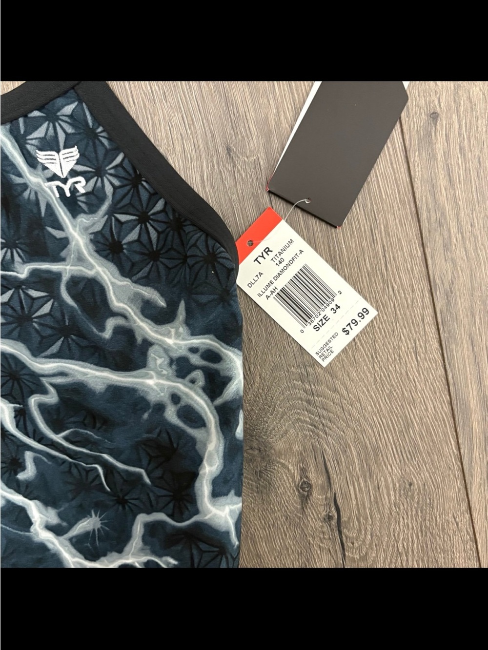 TYR one piece swimsuit size 34 - Picture 2 of 3